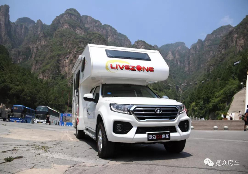 房車還就要選汽油、四驅(qū)、兩米大床
