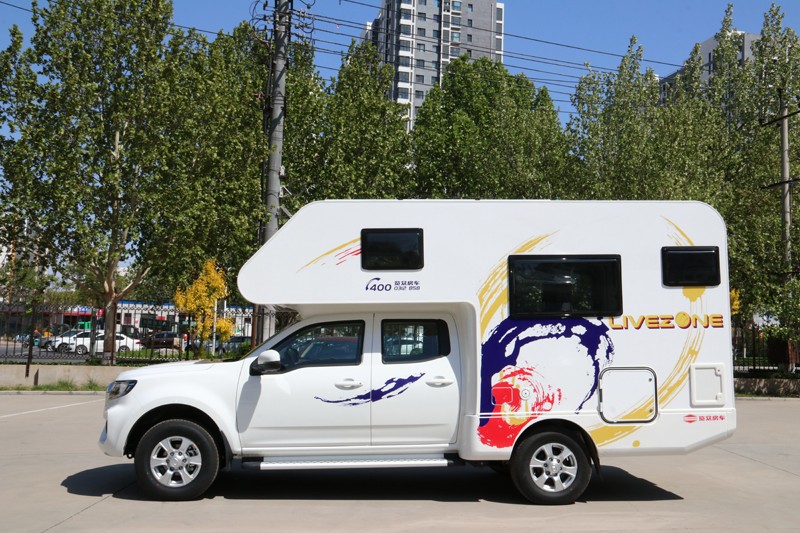 這個(gè)房車(chē)優(yōu)惠只有兩臺(tái)，力度還挺大