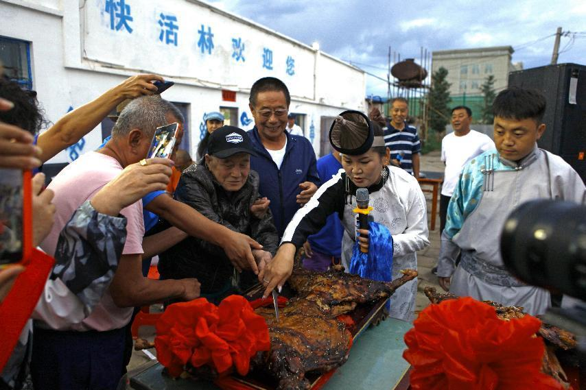 對(duì)酒當(dāng)歌，人生幾何，要盡興就現(xiàn)在！