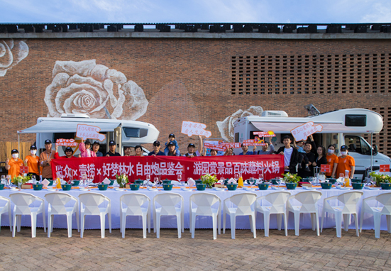 舒適房車生活，你怎么能不羨慕？